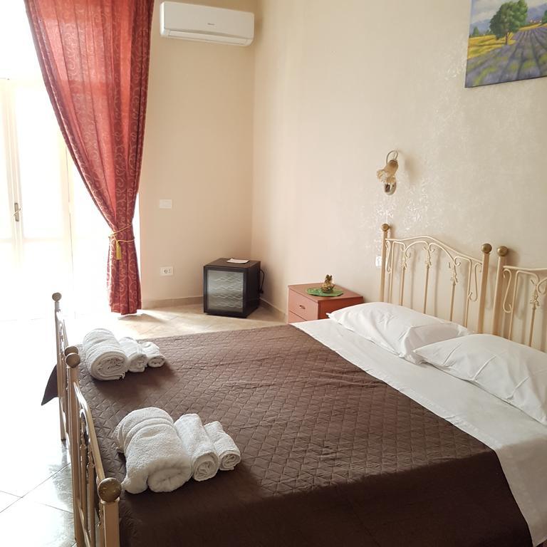 San Gaetano Bed Bed and Breakfast Νάπολη Εξωτερικό φωτογραφία